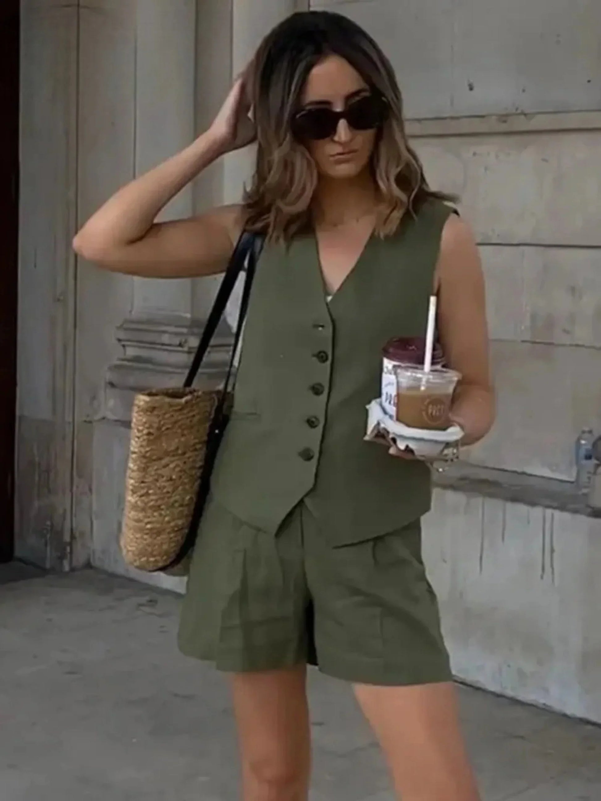 ELEGANCE WAISTCOAT & SHORTS SET – OFFICE CHIC - Velmari